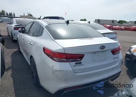 2016 Kia Optima Sx Turbo z USA, uszkodzony, nr VIN 5XXGW4L23GG027090